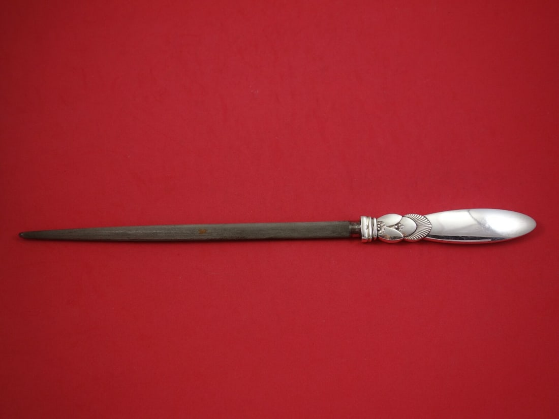 Georg Jensen Cactus Sterling Silver 14" Roast Carving Hone: Georg Jensen Cactus Sterling Silver 14" Roast Carving Hone This exquisite roast carving hone, measuring 14 inches, features a stunning Cactus pattern designed by Georg Jensen. Crafted from sterling si