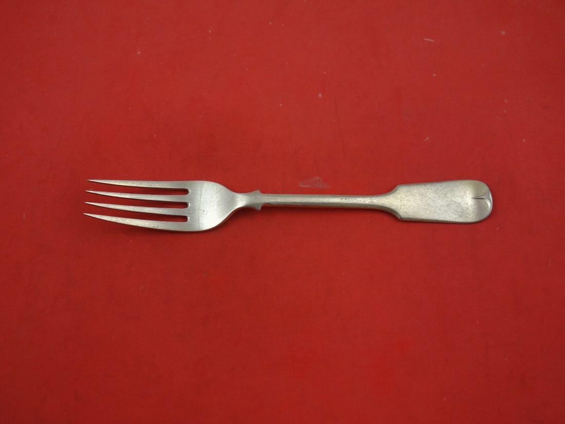 James Robinson Tipt Sterling Silver Luncheon Fork 4-Tine 7 3/8in: James Robinson Tipt Sterling Silver Luncheon Fork 4-Tine 7 3/8in This exquisite luncheon fork is crafted from high-quality sterling silver, featuring a classic 4-tine design in the elegant Tipt patter