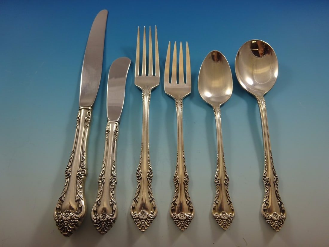 Oneida Melbourne Sterling Silver Flatware Set for 12 with 76 Pieces and Storage Chest: Oneida Melbourne Sterling Silver Flatware Set for 12 with 76 Pieces and Storage Chest Introducing the Melbourne by Oneida Sterling Silver Flatware Service for 12, a stunning collection of 76 pieces th