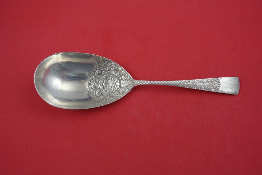 Gorham Sterling Silver Berry Spoon Hand Chased Floral 9": Gorham Sterling Silver Berry Spoon Hand Chased Floral 9" Discover this exquisite Gorham sterling silver berry spoon, featuring a stunning hand-chased design with deep cut flowers and elegant scrollwor