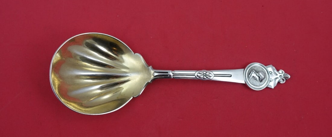Gorham Medallion Sterling Silver Berry Spoon Gold Wash 8 1/4": Gorham Medallion Sterling Silver Berry Spoon Gold Wash 8 1/4" This exquisite serving spoon is a Medallion pattern berry spoon by Gorham, crafted from sterling silver. Measuring 8 1/4 inches, it featur