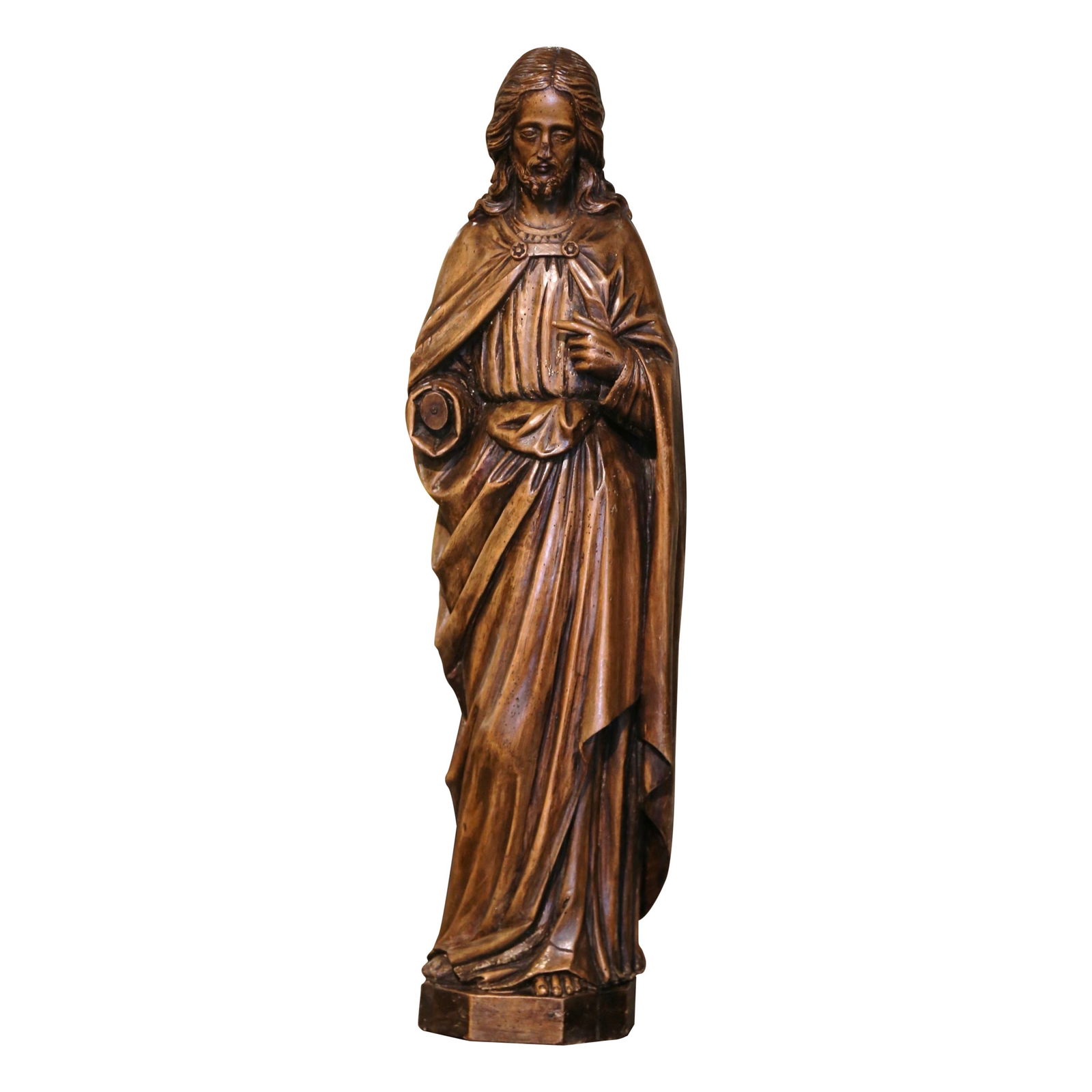 18th Century French Hand-Carved Walnut Jesus Statue 28.5 in: 18th Century French Hand-Carved Walnut Jesus Statue 28.5 in This stunning 18th Century French carved walnut statue depicts Jesus Christ, a remarkable example of ecclesiastical art from the late 18th c