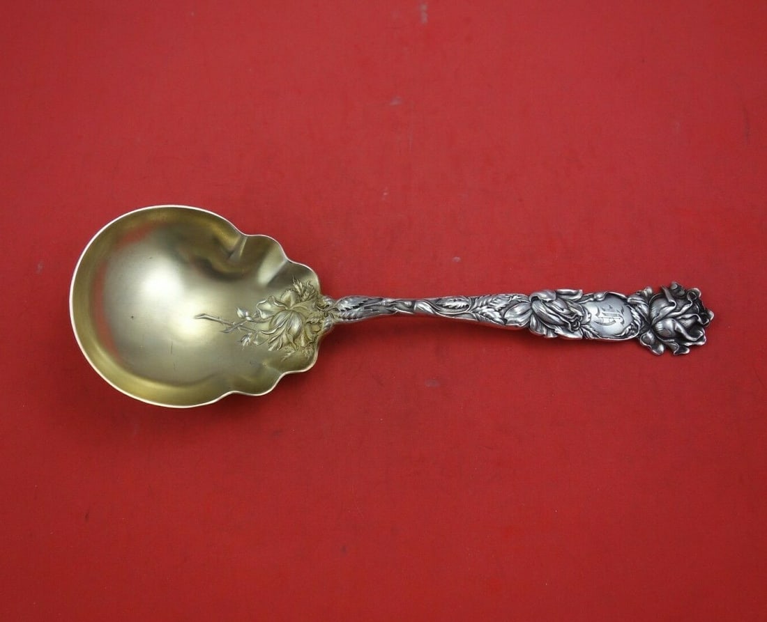 Alvin Bridal Rose Sterling Silver Berry Spoon 9 1/8 inch Monogrammed Antique: Alvin Bridal Rose Sterling Silver Berry Spoon 9 1/8 inch Monogrammed Antique This exquisite Bridal Rose by Alvin serving spoon is crafted from sterling silver and features a stunning floral design in