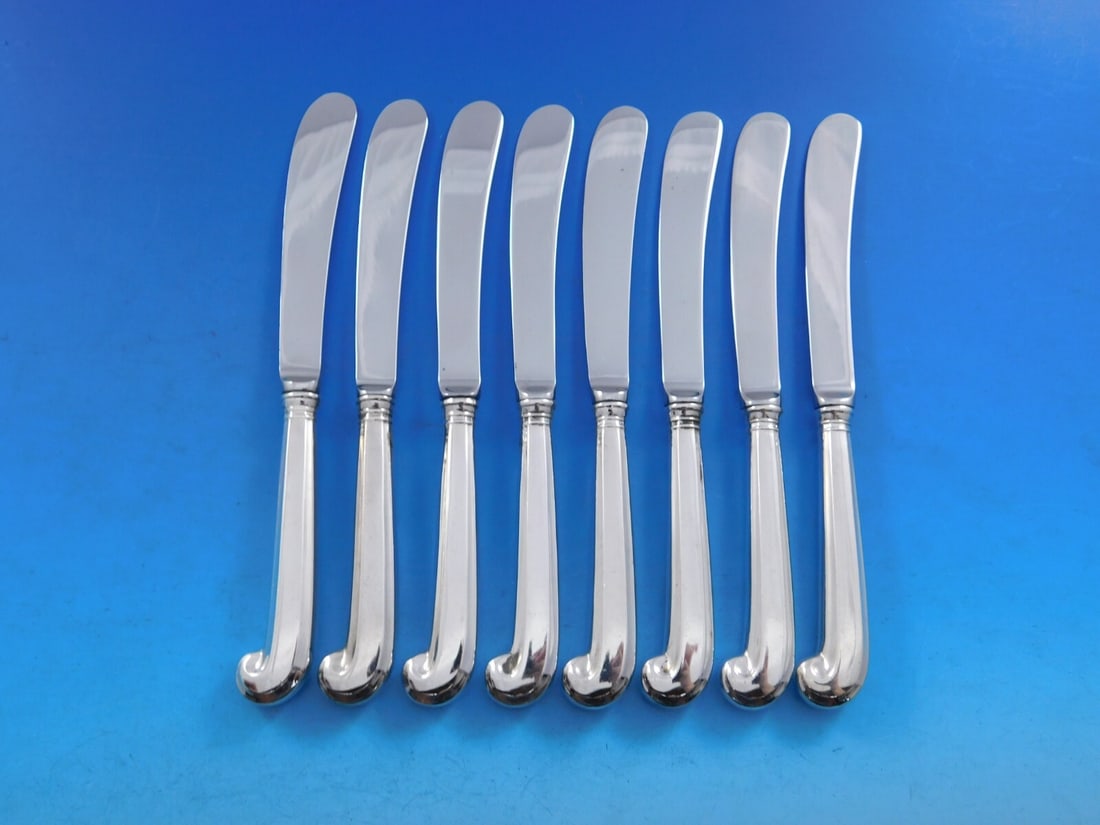 Set of 8 Stieff Queen Anne Williamsburg Sterling Silver Butter Spreaders: Set of 8 Stieff Queen Anne Williamsburg Sterling Silver Butter Spreaders Enhance your dining experience with this exquisite set of 8 butter spreaders from the Queen Anne Williamsburg pattern by Stieff
