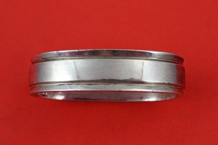 Georg Jensen Pyramid Sterling Silver Napkin Ring Heirloom 1 7/8 x 1: Georg Jensen Pyramid Sterling Silver Napkin Ring Heirloom 1 7/8 x 1 Elevate your dining experience with this exquisite Pyramid Napkin Ring by Georg Jensen. Crafted from high-quality sterling silver (.