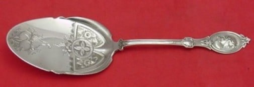 Hotchkiss & Schreuder Medallion Sterling Silver Pie Server 9 7/8" Brite-Cut Fruit Design: Hotchkiss & Schreuder Medallion Sterling Silver Pie Server 9 7/8" Brite-Cut Fruit Design Presenting the Medallion Pie Server, crafted by Hotchkiss & Schreuder. This exquisite cake or pie server featur