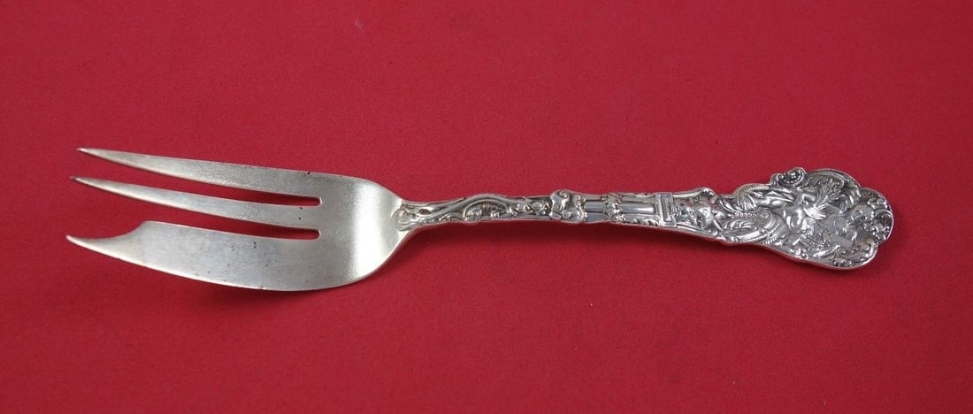 Gorham Versailles Sterling Silver 3-Tine Pie Fork Rare 6 3/4 in: Gorham Versailles Sterling Silver 3-Tine Pie Fork Rare 6 3/4 in This exquisite pie fork is part of the renowned Versailles pattern by Gorham, crafted from high-quality sterling silver. Measuring 6 3/4