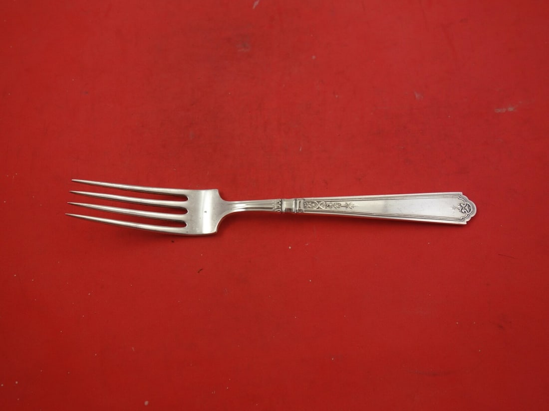 Durgin Gorham Princess Patricia Sterling Silver Dinner Fork 7 3/4": Durgin Gorham Princess Patricia Sterling Silver Dinner Fork 7 3/4" This elegant dinner fork features the exquisite Princess Patricia pattern by Durgin-Gorham. Crafted from high-quality sterling silver