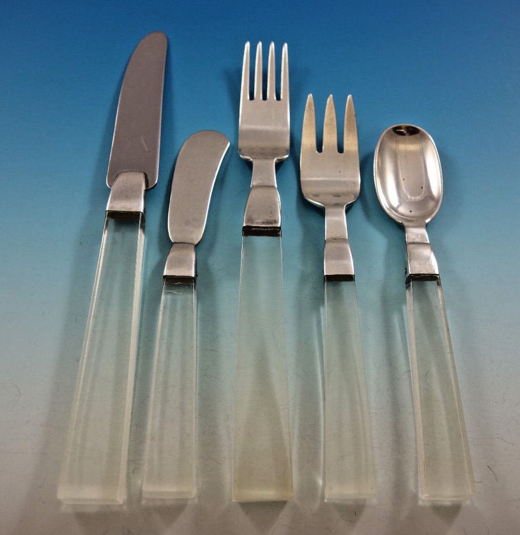 Porter Blanchard Mid-Century Modern Sterling Silver Lucite Flatware Set 43 Pieces: Porter Blanchard Mid-Century Modern Sterling Silver Lucite Flatware Set 43 Pieces This exquisite Porter Blanchard flatware set showcases a stunning combination of sterling silver and lucite, embodying