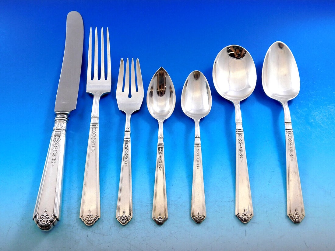 Gorham Princess Patricia Sterling Silver Flatware Set 90 pcs: Gorham Princess Patricia Sterling Silver Flatware Set 90 pcs Elevate your dining experience with the Princess Patricia flatware set from Gorham, crafted from high-quality sterling silver. This exquisi