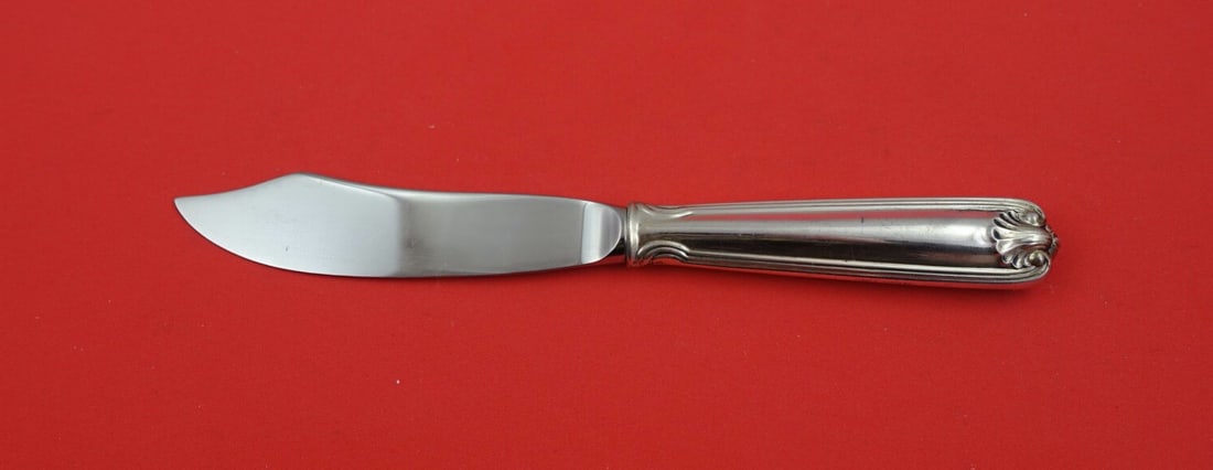 Towle Benjamin Franklin Sterling Silver Fish Knife 7 3/4": Towle Benjamin Franklin Sterling Silver Fish Knife 7 3/4" Presenting the Benjamin Franklin Fish Knife by Towle, a stunning piece crafted from sterling silver. This knife features a hollow handle and a