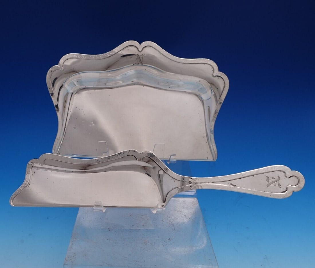 Shreve Fourteenth Century Sterling Silver Crumber Set 2pc Monogrammed: Shreve Fourteenth Century Sterling Silver Crumber Set 2pc Monogrammed This exquisite Two-Piece Crumber Set from the esteemed Fourteenth Century pattern by Shreve is a stunning addition to any table se