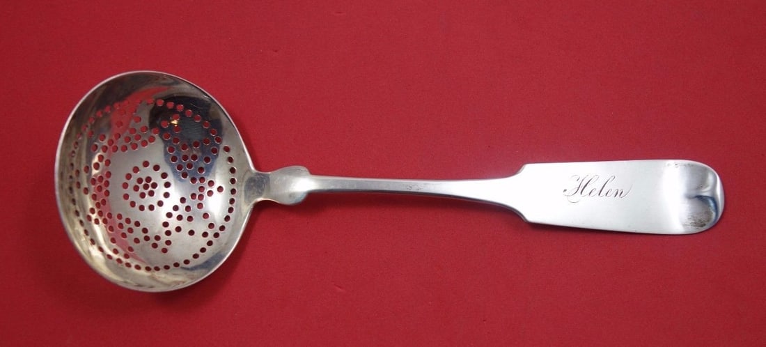Vanderslice Sterling Silver Plain Tipped Sugar Sifter Ladle 7.5 in: Vanderslice Sterling Silver Plain Tipped Sugar Sifter Ladle 7.5 in This elegant Sterling Silver Sugar Sifter Ladle by Vanderslice features a classic Plain Tipped design, measuring 7 1/2 inches in leng