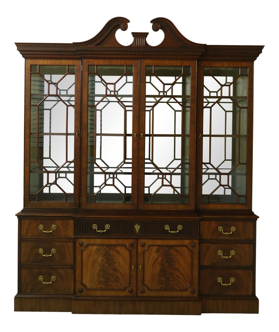 Henkel Harris Model 2377 Traditional Mahogany Breakfront China Cabinet: Henkel Harris Model 2377 Traditional Mahogany Breakfront China Cabinet Discover the elegance of this Henkel Harris Mahogany Breakfront China Cabinet, model 2377, crafted in 1998. This impressive cabin