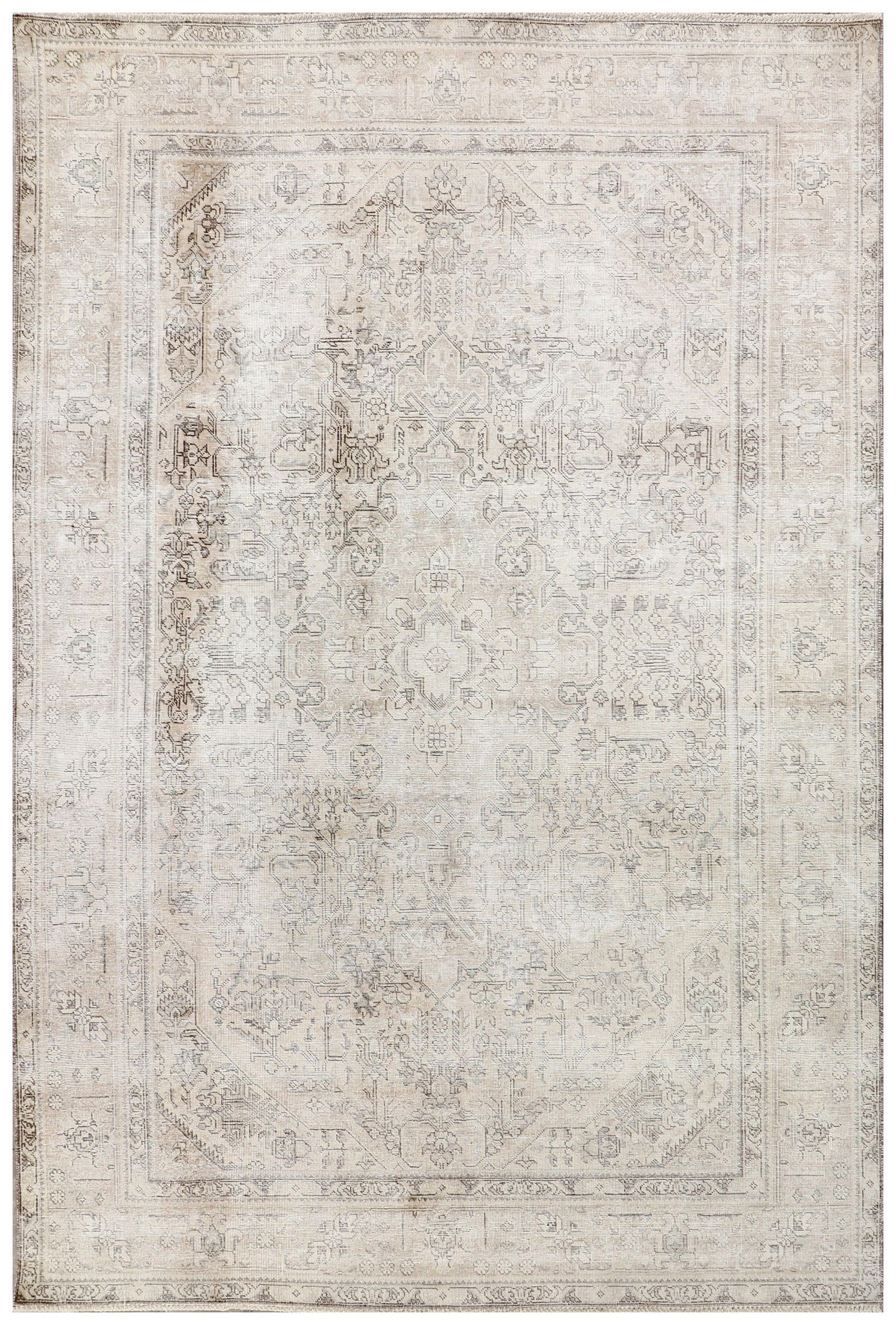 6' x 9' Persian Vintage Hand-knotted Gray Rug Handmade: 6' x 9' Persian Vintage Hand-knotted Gray Rug Handmade Free continental US Shipping Enhance your living space with this stunning 6' x 9' Persian Distressed Vintage Hand-knotted Rug in Gray. This genui