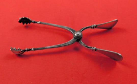 W&S Sorensen Patricia Sterling Silver Ice Tong Scissor Double Claw: W&S Sorensen Patricia Sterling Silver Ice Tong Scissor Double Claw Presenting the Patricia Ice Tong by W&S Sorensen, crafted from high-quality sterling silver. This elegant piece features a scissor-st