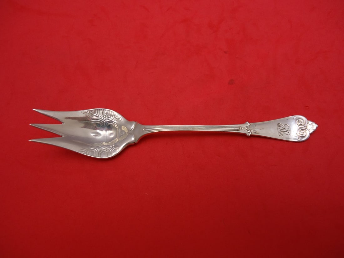 Tiffany & Co Beekman Sterling Silver Terrapin Fork Turtle Shell Design: Tiffany & Co Beekman Sterling Silver Terrapin Fork Turtle Shell Design This exquisite Beekman fork by Tiffany & Co. features a unique terrapin design, reminiscent of a turtle shell. Crafted from high-