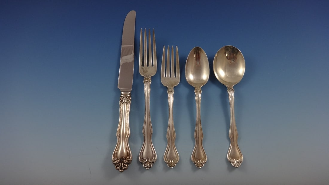 Westmorland Sterling Silver George & Martha Flatware Set 42 Pcs for 8: Westmorland Sterling Silver George & Martha Flatware Set 42 Pcs for 8 This exquisite George and Martha flatware set by Westmorland is made from high-quality sterling silver and includes 42 pieces, ide