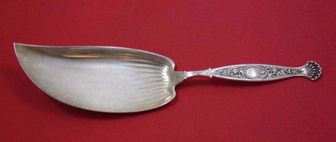 Whiting Hyperion Gold Washed Sterling Silver Ice Cream Server 9 3/4": Whiting Hyperion Gold Washed Sterling Silver Ice Cream Server 9 3/4" Indulge in the elegance of the Hyperion by Whiting sterling silver ice cream server, measuring 9 3/4 inches. This exquisite piece s