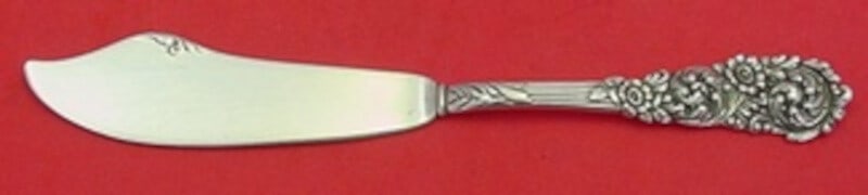Reed and Barton Trajan Sterling Silver 7 Inch Master Butter Knife: Reed and Barton Trajan Sterling Silver 7 Inch Master Butter Knife Introducing the Trajan Master Butter Knife by Reed and Barton, crafted from high-quality sterling silver. This exquisite flat handle k