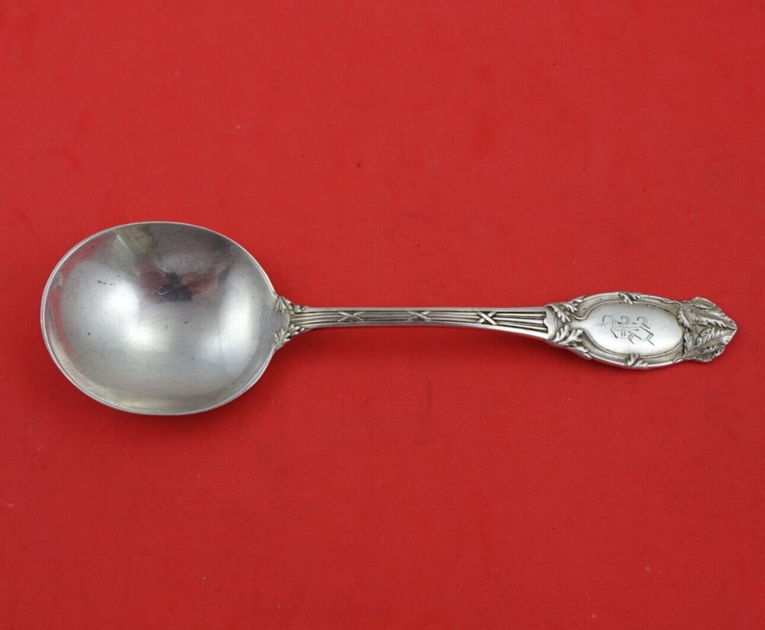 International Abbottsford Sterling Silver Gumbo Soup Spoon Monogrammed 6.75": International Abbottsford Sterling Silver Gumbo Soup Spoon Monogrammed 6.75" This exquisite gumbo soup spoon is part of the Abbottsford pattern by International Sterling. Crafted from high-quality ste