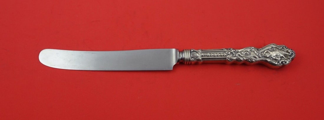 Gorham Versailles Sterling Silver Dinner Knife Old French Blade 9.5": Gorham Versailles Sterling Silver Dinner Knife Old French Blade 9.5" Experience elegance at your dining table with the Versailles dinner knife by Gorham, crafted from high-quality sterling silver. Thi