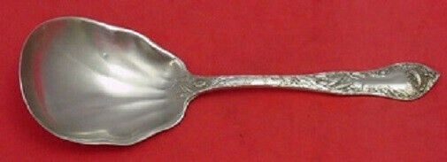 Blackinton Lotus Sterling Silver 8" Berry Spoon Antique: Blackinton Lotus Sterling Silver 8" Berry Spoon Antique This exquisite 8" Berry Spoon is part of the Lotus pattern by Blackinton, crafted from high-quality sterling silver. Dating back to between 1900