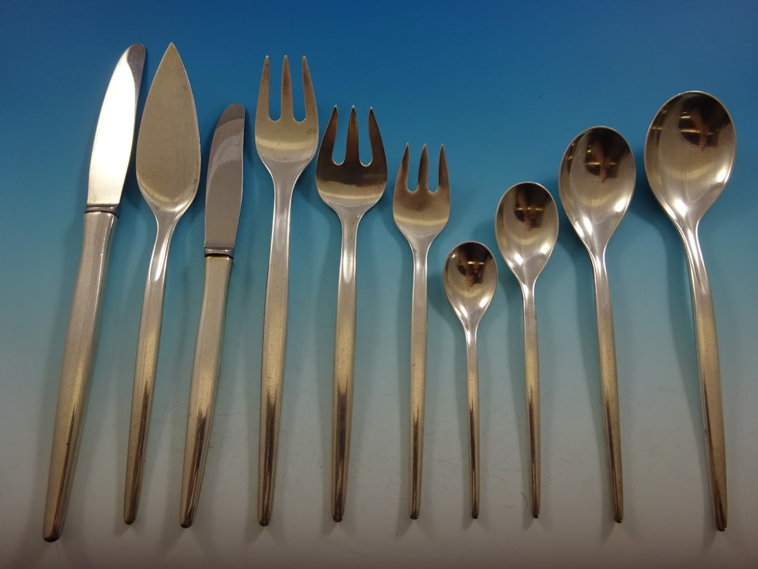 A. Michelsen Tulip Sterling Silver Flatware Set 83 Pieces Scandinavian Modern: A. Michelsen Tulip Sterling Silver Flatware Set 83 Pieces Scandinavian Modern Enhance your dining experience with this exquisite Tulip flatware set by A. Michelsen, featuring a stunning Scandinavian m