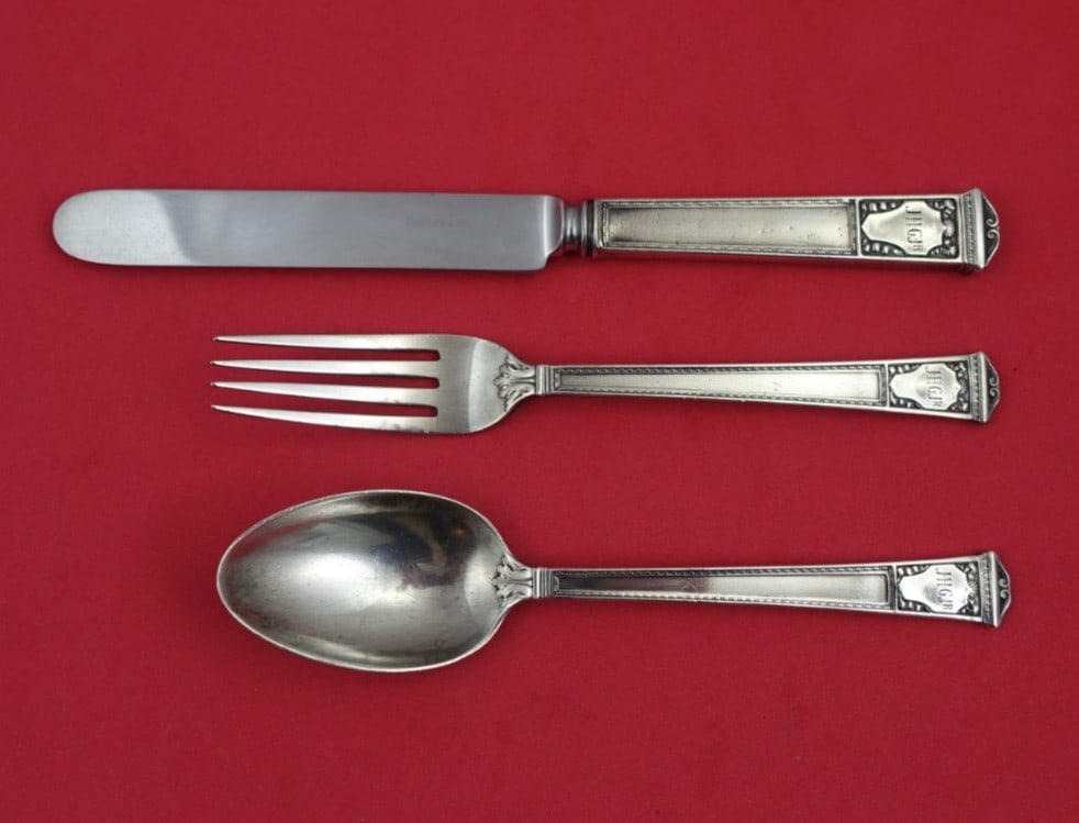 Tiffany & Co San Lorenzo Sterling Silver 3pc Junior Set: Tiffany & Co San Lorenzo Sterling Silver 3pc Junior Set This exquisite 3-piece Junior Set from Tiffany & Co. features the elegant San Lorenzo pattern, crafted in fine sterling silver (.925). Ideal for