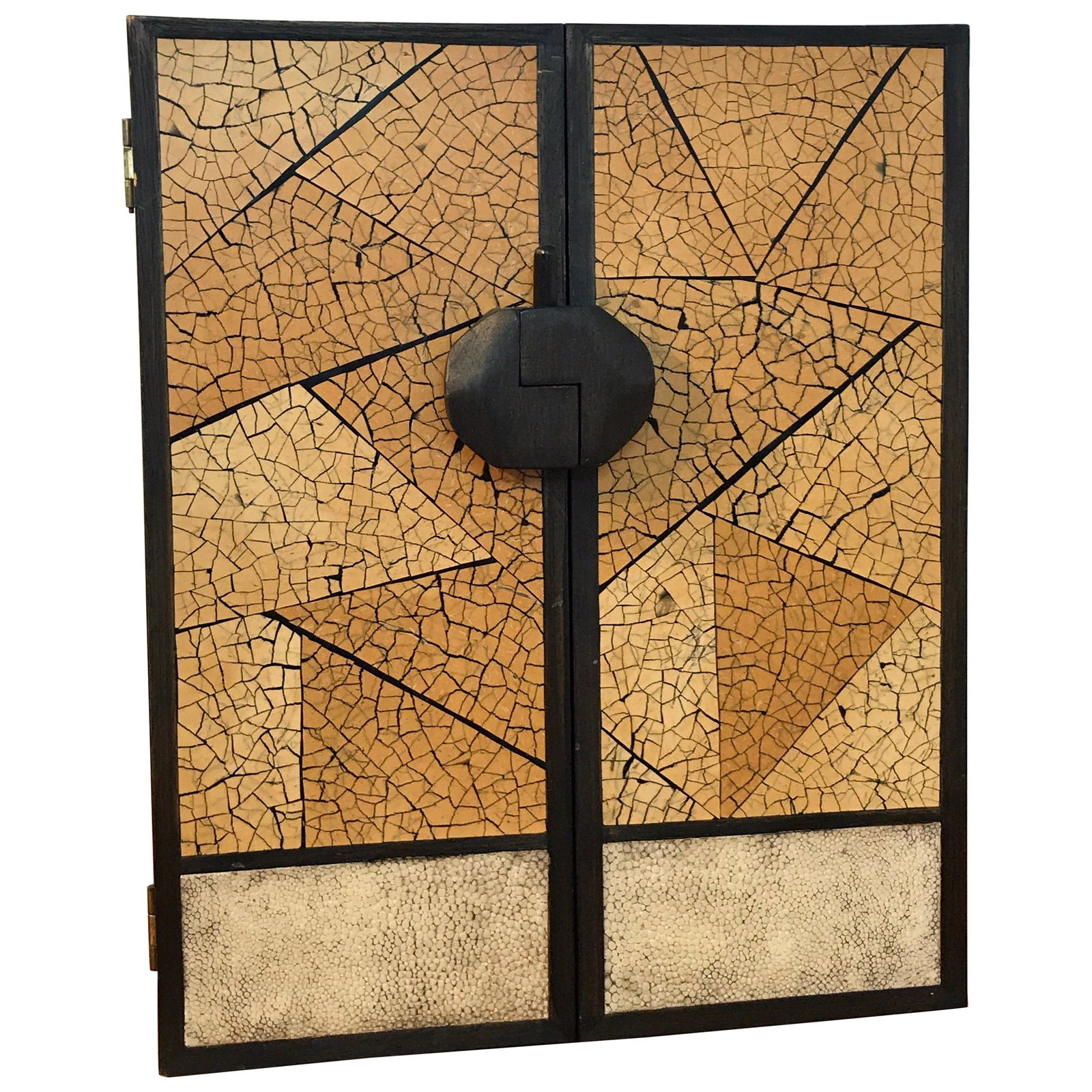 R&Y Augousti Paris Shagreen Jewelry Box with Lacquer Finish: R&Y Augousti Paris Shagreen Jewelry Box with Lacquer Finish Introducing the exquisite Shagreen and Lacquered Jewelry Box by R&Y Augousti, crafted in Paris during the 1990s. This stunning piece showcas