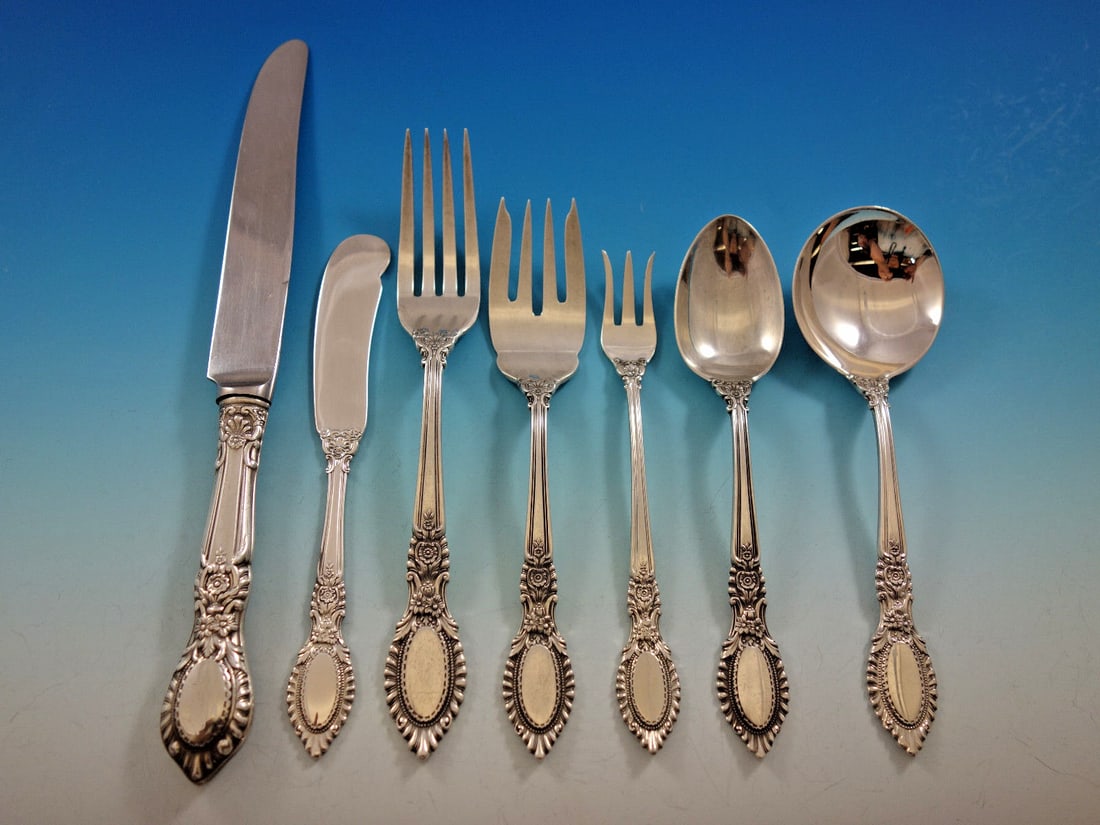 Reed and Barton Guildhall Sterling Silver Flatware Set 42 Pieces with Storage Chest: Reed and Barton Guildhall Sterling Silver Flatware Set 42 Pieces with Storage Chest Discover the elegance of the Guildhall flatware set by Reed and Barton, a splendid collection of 42 pieces crafted f