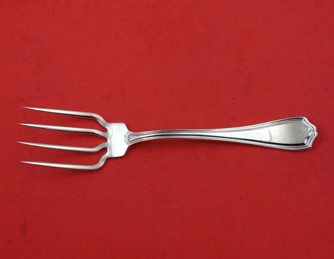 Reed and Barton Hepplewhite Sterling Silver BBQ Fork 7 5/8 Inch: Reed and Barton Hepplewhite Sterling Silver BBQ Fork 7 5/8 Inch This exquisite BBQ fork is part of the Hepplewhite pattern by Reed and Barton, crafted from high-quality sterling silver. Measuring 7 5/