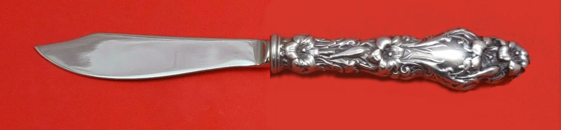 Whiting Lily Pattern Sterling Silver Fish Knife Custom 8 1/4 Inch: Whiting Lily Pattern Sterling Silver Fish Knife Custom 8 1/4 Inch This exquisite fish knife features a beautiful Lily pattern designed by Whiting. Crafted from high-quality sterling silver, the knife