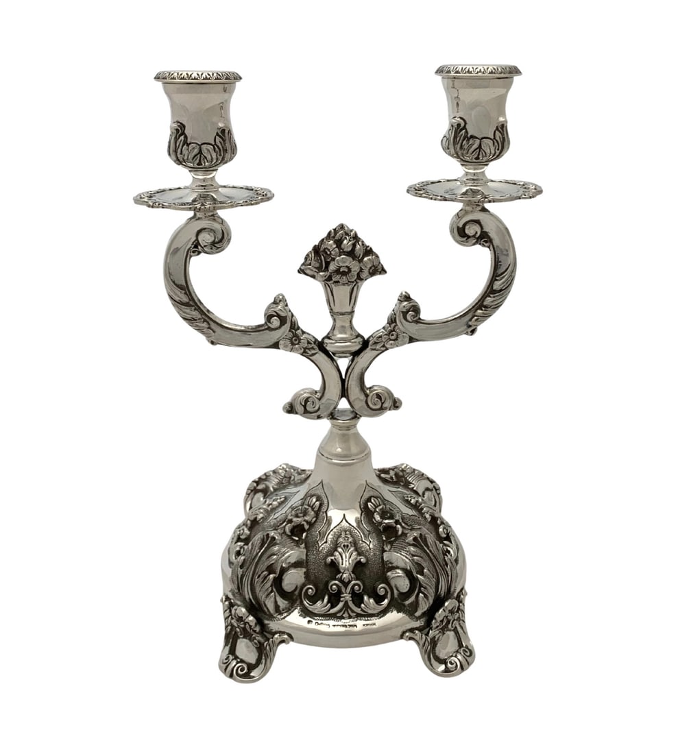 Topazio 925 Sterling Silver Handmade Floral Leaf 2 Light Candelabra: Topazio 925 Sterling Silver Handmade Floral Leaf 2 Light Candelabra This exquisite candelabra is crafted from fine Topazio 925 sterling silver, showcasing a beautifully handmade floral leaf applique w