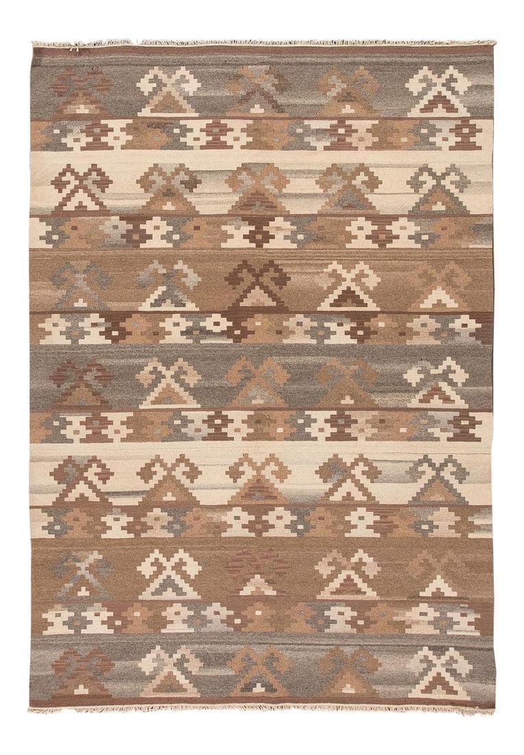 Hand-Knotted 21st Century Navajo-Style Kilim Rug Wool 6'9 x 9'11: Hand-Knotted 21st Century Navajo-Style Kilim Rug Wool 6'9 x 9'11 This stunning 21st Century Navajo-style Kilim rug is hand-knotted in Turkey, showcasing a beautiful all-over repeating geometric design