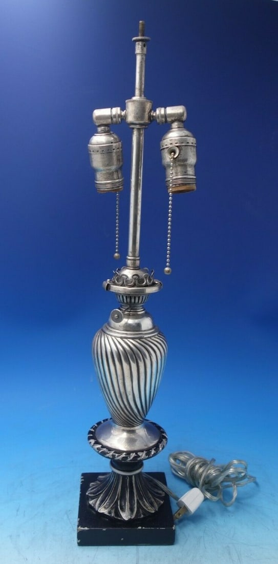 Victorian Sterling Silver Lamp by James Deakin & Sons 22.5" Tall: Victorian Sterling Silver Lamp by James Deakin & Sons 22.5" Tall This exquisite Victorian lamp, crafted by James Deakin & Sons, showcases the elegance of sterling silver from the late 19th century. St