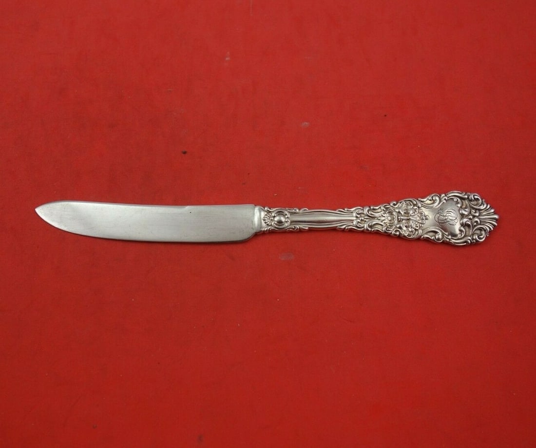Dominick & Haff Renaissance Sterling Silver 6.5" Fruit Knife: Dominick & Haff Renaissance Sterling Silver 6.5" Fruit Knife This exquisite 6 1/2" fruit knife is crafted from sterling silver by Dominick & Haff, showcasing the elegant Renaissance pattern. The knife