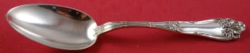 Amston Silver Champlain Sterling Silver Soup Spoon by Frank Whiting 6 7/8": Amston Silver Champlain Sterling Silver Soup Spoon by Frank Whiting 6 7/8" This exquisite Champlain place soup spoon is crafted from high-quality sterling silver, featuring a timeless design by Frank