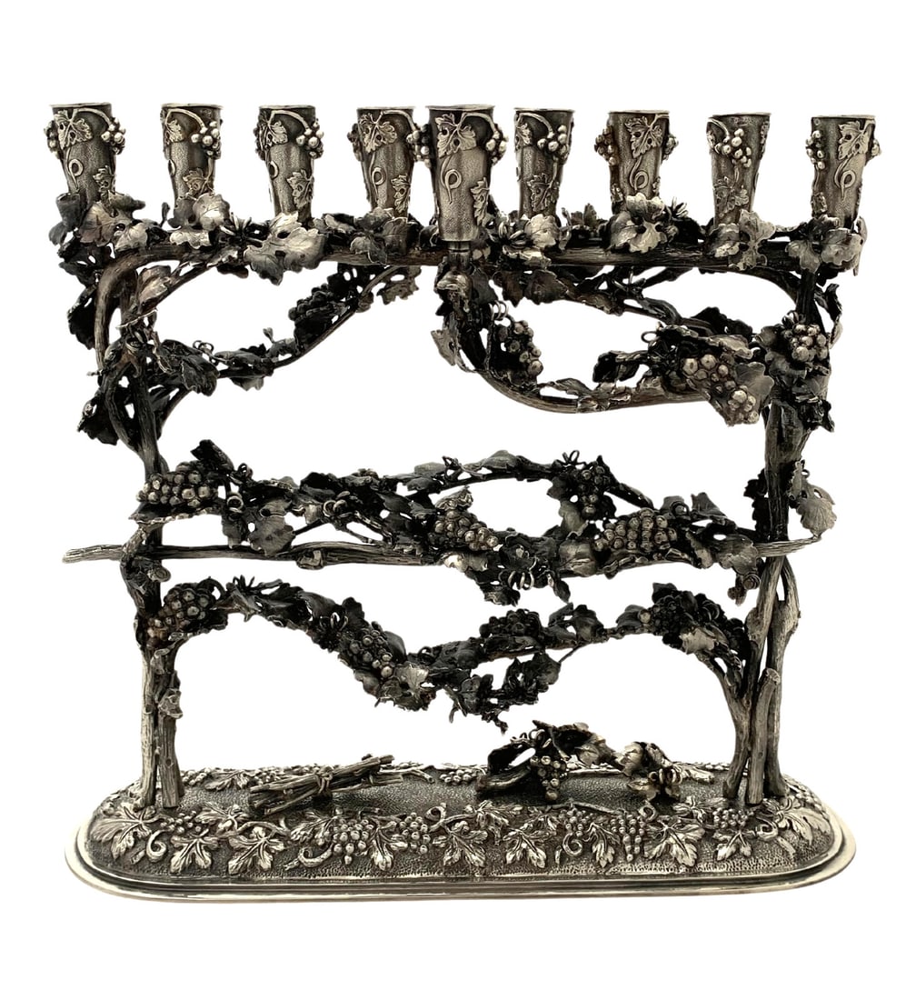 Italian 925 Sterling Silver Handmade Grape Leaf Menorah 12.5 Inches: Italian 925 Sterling Silver Handmade Grape Leaf Menorah 12.5 Inches This exquisite Italian 925 Sterling Silver Menorah showcases a stunning handmade design with heavy grape and leaf appliques, adding