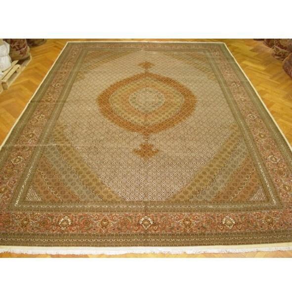 11.6 x 16 Persian Tabriz Mahi Rug Ivory Wool Silk Hand-Knotted Iran: 11.6 x 16 Persian Tabriz Mahi Rug Ivory Wool Silk Hand-Knotted Iran Free continental US Shipping Enhance your living space with this stunning 11.6 x 16 Persian Wool and Silk Tabriz Mahi Rug from Iran.