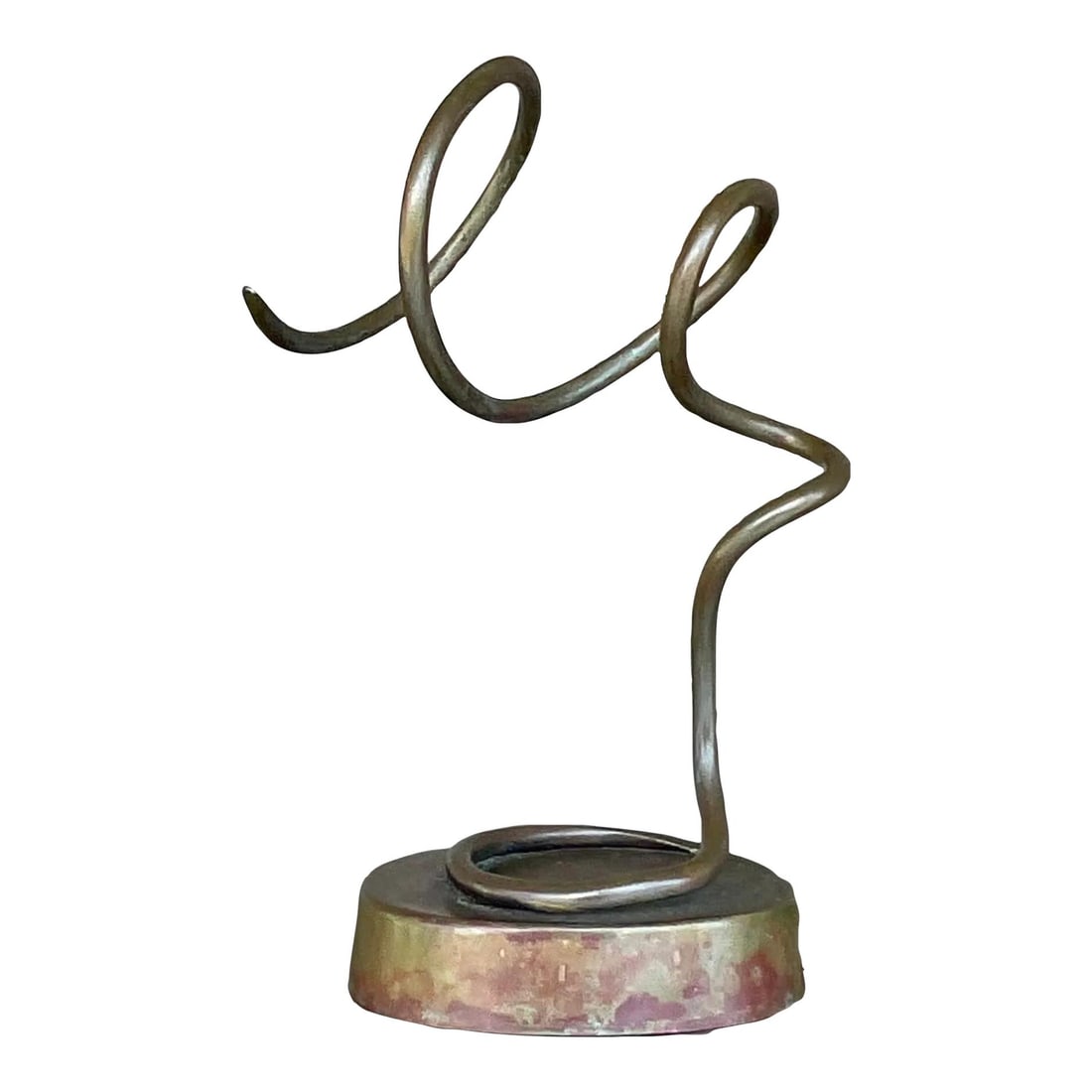 Vintage Boho Brass Abstract Metal Sculpture 16.75 in: Vintage Boho Brass Abstract Metal Sculpture 16.75 in This stunning vintage Boho abstract metal sculpture features a chic patinated finish, beautifully highlighting its unique swirl design. Crafted fro