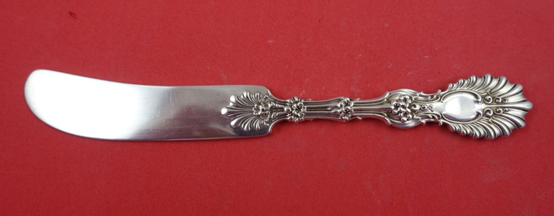 Whiting Radiant Sterling Silver 7 Inch Tea Knife Heavy Flat Handle: Whiting Radiant Sterling Silver 7 Inch Tea Knife Heavy Flat Handle Experience the elegance of the 'Radiant' tea knife by Whiting, a stunning example of 19th-century craftsmanship. This pre-owned piece