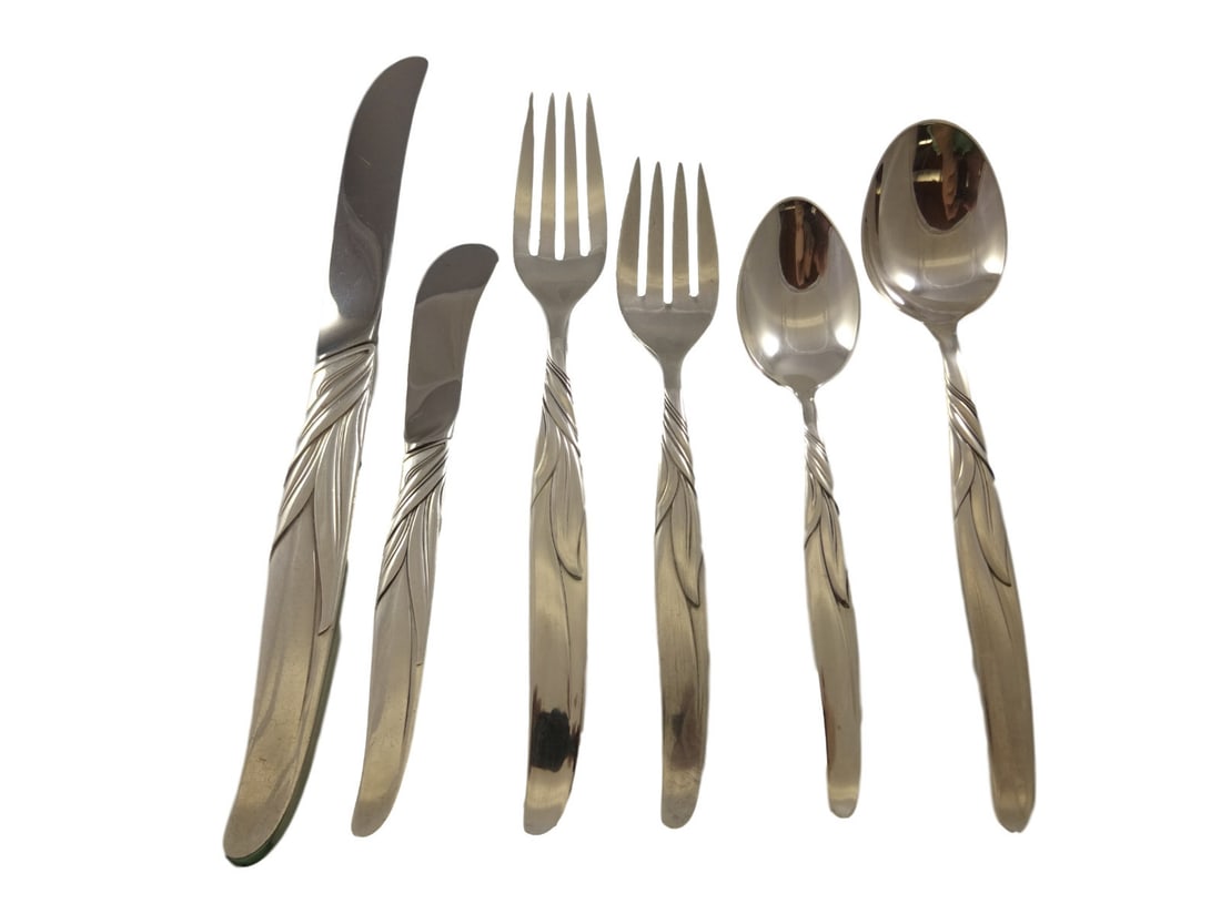 Towle Southwind Sterling Silver Flatware Set 50 Pcs Mid-Century Modern: Towle Southwind Sterling Silver Flatware Set 50 Pcs Mid-Century Modern Discover the exquisite Southwind flatware set by Towle, a stunning representation of mid-century modern design. Introduced in 195