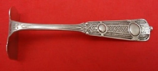 Ribbon by Wendt Sterling Silver Baby Food Pusher 4 1/8 inches: Ribbon by Wendt Sterling Silver Baby Food Pusher 4 1/8 inches This exquisite baby food pusher, crafted in sterling silver, features the elegant Ribbon by Wendt pattern. Measuring 4 1/8 inches, it is a