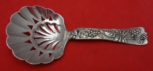 Tiffany & Co Vine Sterling Silver Bon Bon Spoon 5 1/4" Raspberries Design: Tiffany & Co Vine Sterling Silver Bon Bon Spoon 5 1/4" Raspberries Design This exquisite Vine Bon Bon Spoon from Tiffany & Co. is crafted from high-quality sterling silver and features a charming rasp