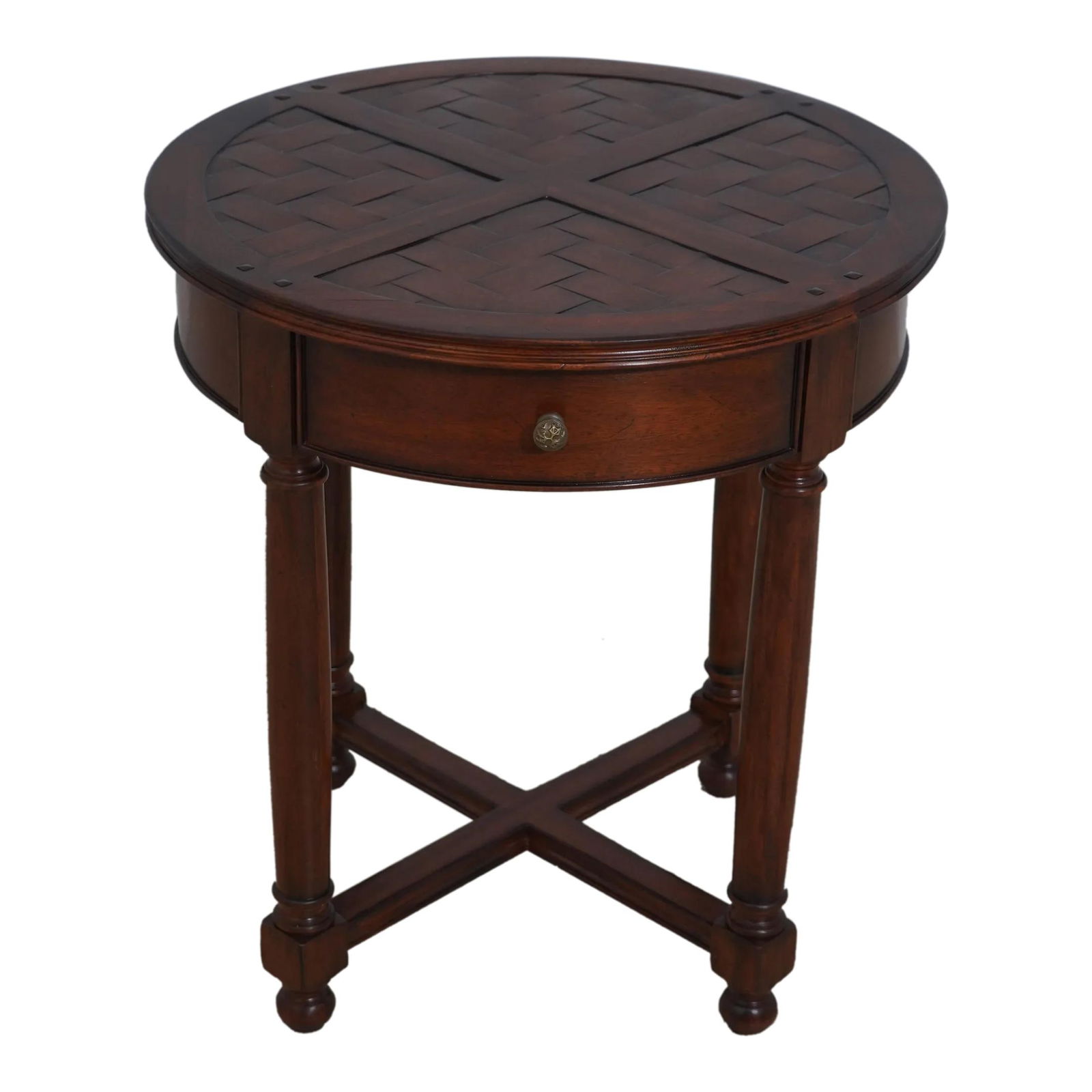 Jonathan Charles Round Lamp Table Model 492021 Distressed Walnut Finish: Jonathan Charles Round Lamp Table Model 492021 Distressed Walnut Finish Enhance your living space with the Jonathan Charles Model 492021 Round Lamp Table, a beautifully crafted piece that combines fun