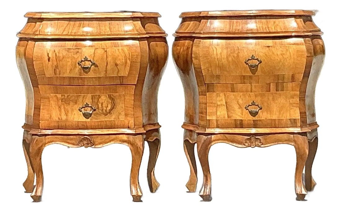 Exquisite Vintage Italian Olive Burl Wood Nightstands Pair: Exquisite Vintage Italian Olive Burl Wood Nightstands Pair Introducing a pair of vintage Italian nightstands crafted from exquisite olive burl wood, embodying timeless elegance for your bedroom. Each