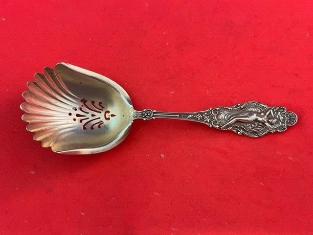 Watson-Newell Phoebe Sterling Silver Figural Scoop 6" Gold Washed: Watson-Newell Phoebe Sterling Silver Figural Scoop 6" Gold Washed Discover the exquisite Phoebe Almond Scoop by Watson-Newell, crafted from sterling silver and featuring a beautifully gold washed bowl