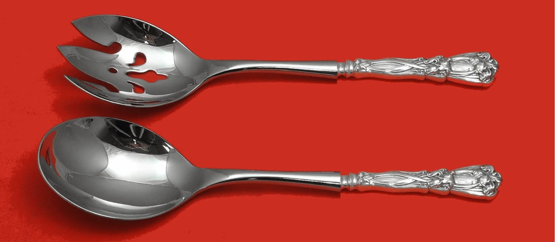 Durgin-Gorham Iris Sterling Silver Salad Serving Set 2pc Custom: Durgin-Gorham Iris Sterling Silver Salad Serving Set 2pc Custom Elevate your dining experience with this exquisite 2-piece salad serving set from Durgin-Gorham, featuring the elegant Iris pattern. Cra