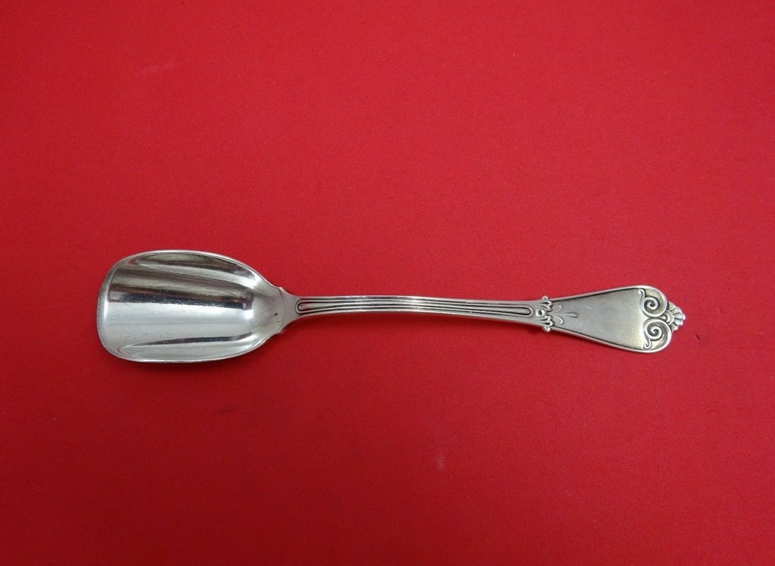 Tiffany & Co Beekman Sterling Silver Cheese Scoop 7 1/4 in: Tiffany & Co Beekman Sterling Silver Cheese Scoop 7 1/4 in This exquisite cheese scoop from Tiffany & Co. features the elegant Beekman pattern and is crafted from high-quality sterling silver. Measuri